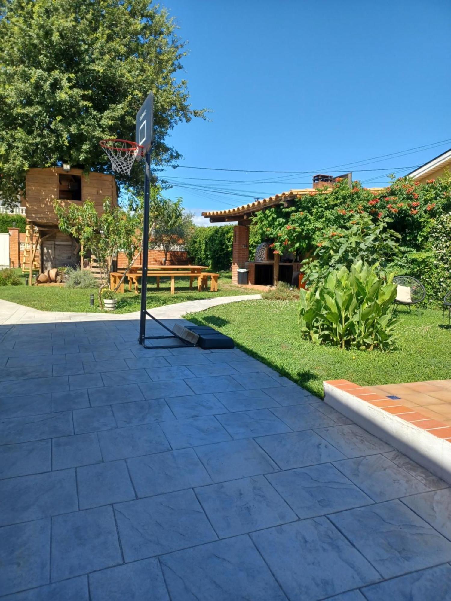Вилла Piscina De Sal Barbacoa Wifi, Parking Gratis, 3 Min Pga Casa El Roble Жирона Экстерьер фото